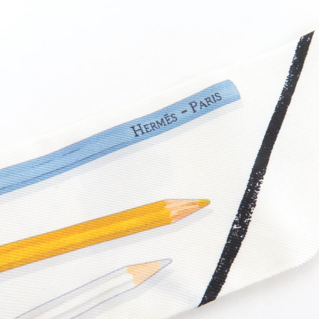 Pristine HERMES scarf A Vos Crayons Come on, get out your colored pencils silk Used