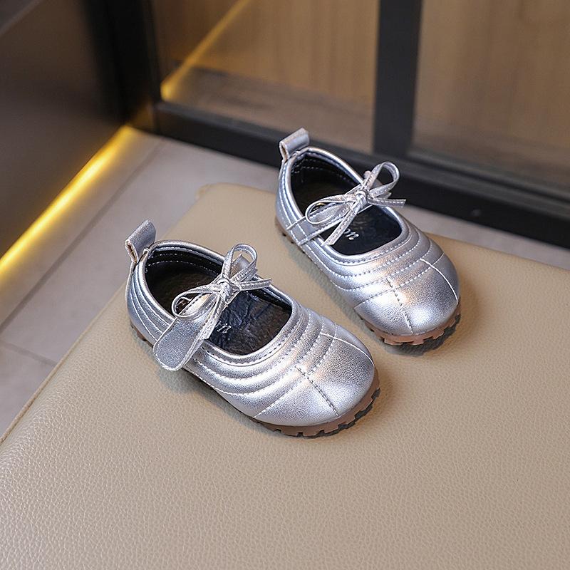 Girls' leather shoes 2025 spring and autumn new children's shoes little girl princess shoes soft-soled Doudou shoes baby single shoes trend