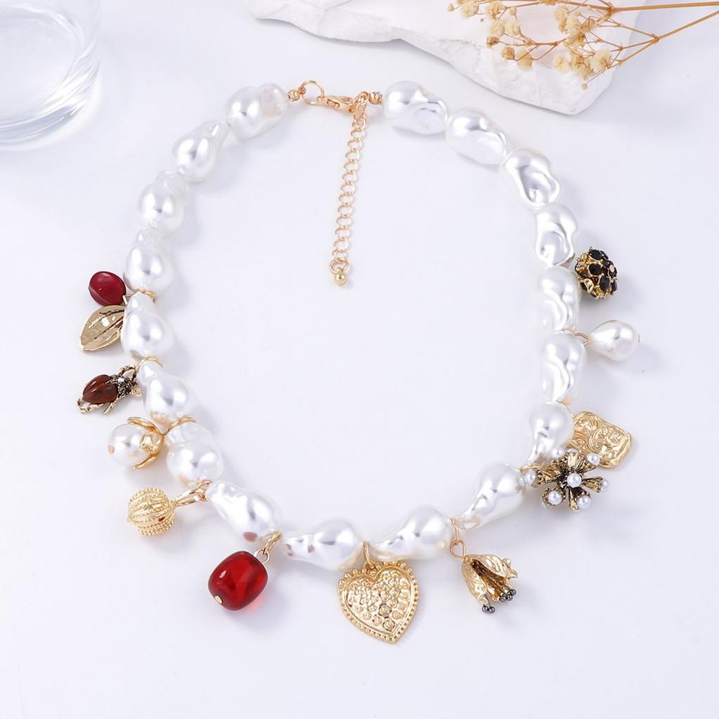 Baroque Simple and Fashionable Imitation Pearl Love Geometry Pendant Daily Wear Women's Leisure Necklace