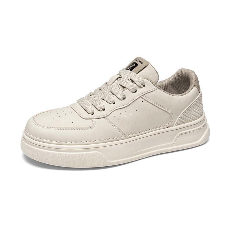 Herrenschuhe 2025 neuer Frühlingstrend, hochwertiger Sinn vielseitige weiße Schuhe, Sport- und Freizeit Leder Board Schuhe mit dicker Sohle und Höhenvergrößerung