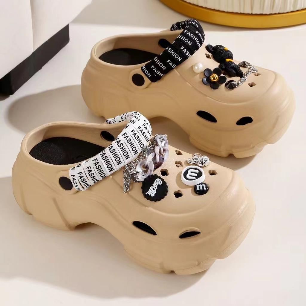 Thick-soled hole shoes for women to wear in summer, Korean version of fashion to increase the height of seaside beach shoes, bag head two wear cool sl