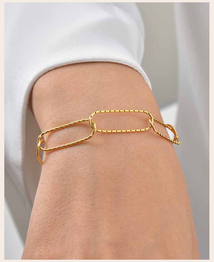 Women's Bracelets 18k PVD Gold Plated Stainless Steel Chain Minimalist Bracelet Waterproof Jewelry