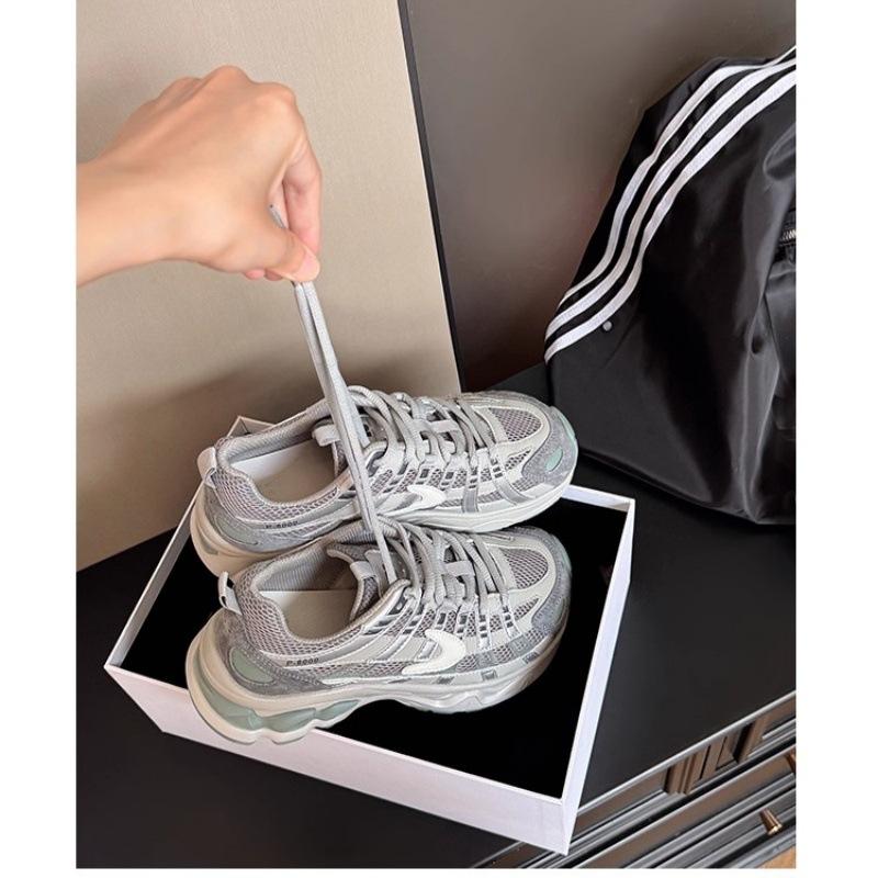 Mesh breathable thick-soled dad shoes for women's 2025 new small people to increase their height and look thin sports and leisure shoes