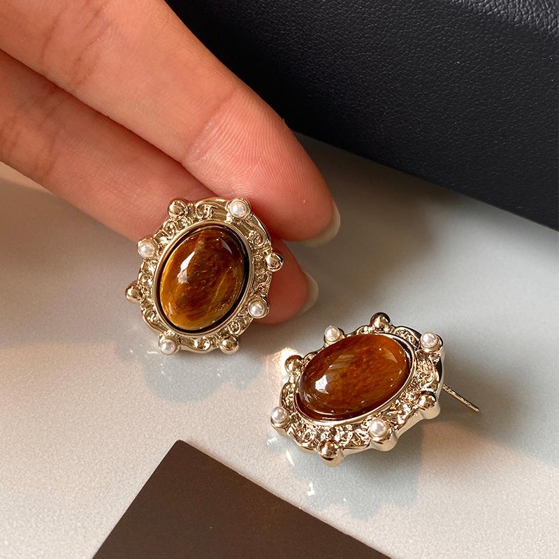 Tiger's eye oval pearl stud earrings autumn and winter temperament earrings personalized fashion earrings women