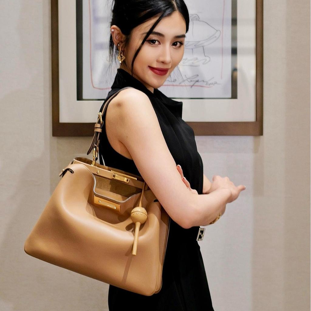 2025 New Song Hye Kyo Same Leather Metal Lock Kitten Bag Fashionable And Versatile Single Shoulder Crossarm Underarm Women's Bag