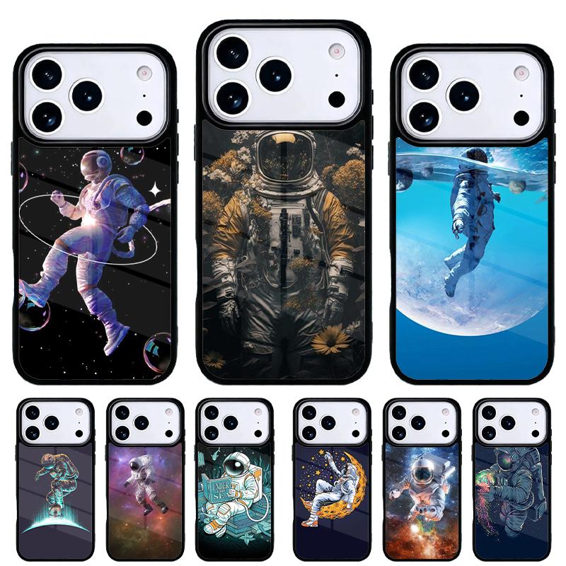 Creative Astronaut Phone Case for iPhone 17 16 15 14 13 Pro Max Back Cover for 12 11 Pro Coque