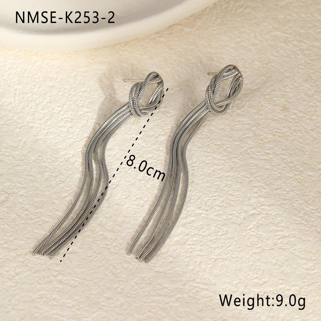 European and American fashion ins design sense Titanium steel necklace knotted round snake chain double collarbone chain hand jewelry