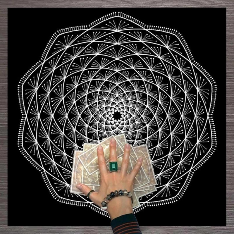 50x50/60x60/75x75cm Tarot Tablecloth Mat Geometric Divinations Table Cloth Board Game Oracles Card Pad Rune Support Mat