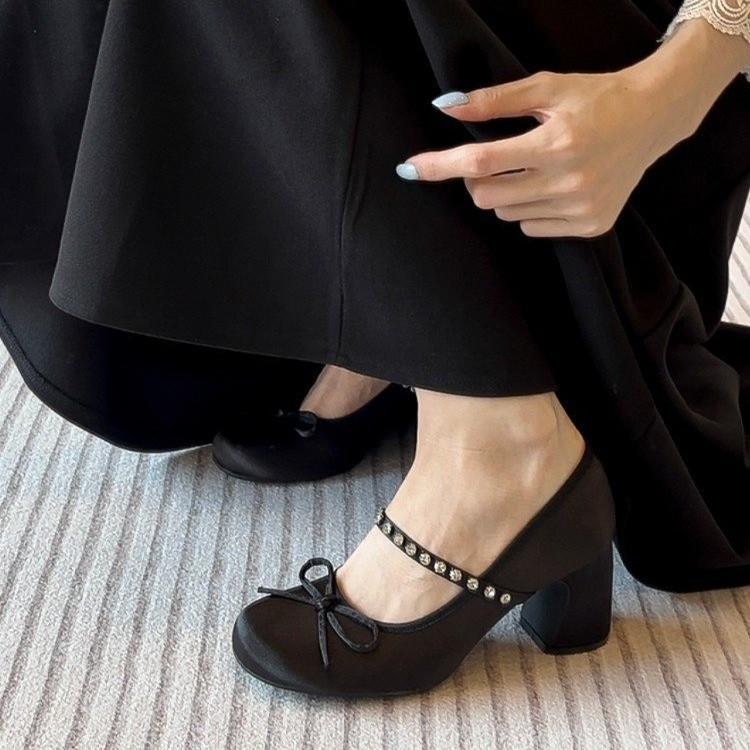 Xiaoxiangfeng pink round head thick heel silver Mary Jane shoes bow single shoes women's skirt ballet high heels