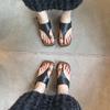 Nischen-Leopardenmuster-Slipper mit mittlerem Absatz, neue Zehen-Cool-Slipper-Set-Zehen-Metallknopf-Flip-Flops