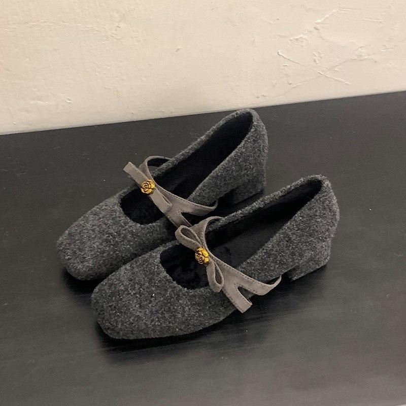 2025 autumn and winter French plush shoes high-end thick heel square head plush single shoes