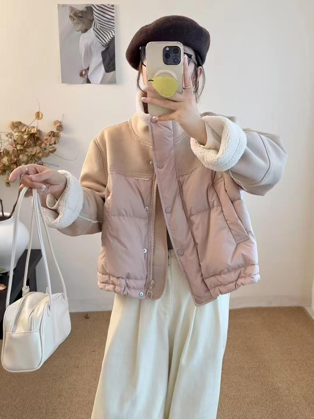 

Short fashion lamb wool splicing cotton-padded coat women s 2025 winter new loose small cotton-padded coat M розовый