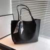 Large capacity Fashionable Ladies' Commuter Style Shoulder Bag Bucket Bag