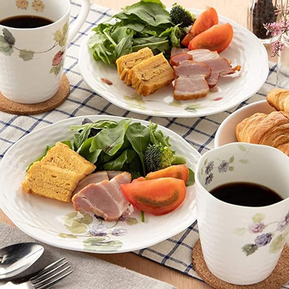 NARUMI Pair Mug Lucy Garden 370cc Berry Pattern 2 Pattern Set Cute Stylish Relief Large Microwave Warm Dishwasher Safe Gift Box Included 96011-21903P