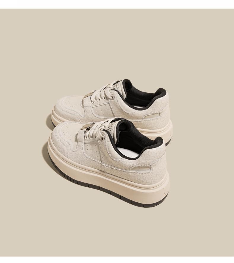 Board shoes 2026 spring new thick soled casual inner height increasing white shoes for women 35