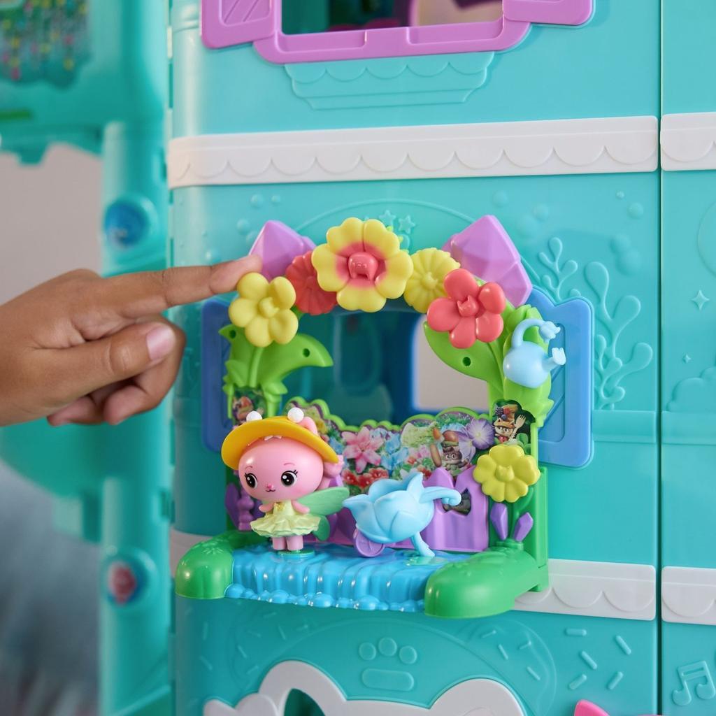 Gabby's Dollhouse Playset - Garden Balcony with Posable Doll and Accessories, Toys for Kids Ages 3+