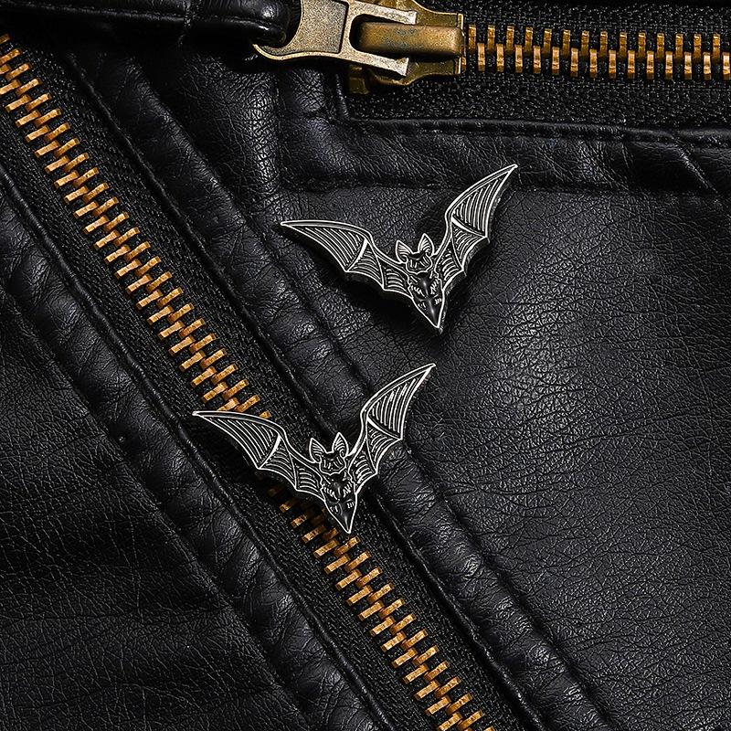 Trendy Halloween Bat Brooch: Dark Bat with Spreading Wings