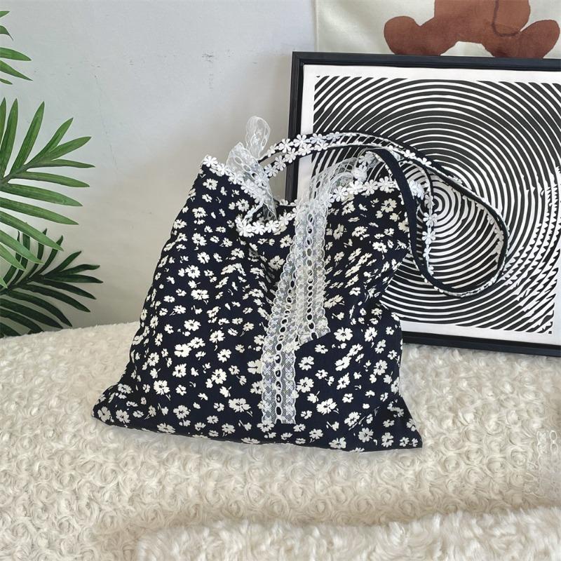 2 Gentle Girl Heart Design New Splicing Lace Bow Shoulder Bag Black Floral Canvas Bag Bag