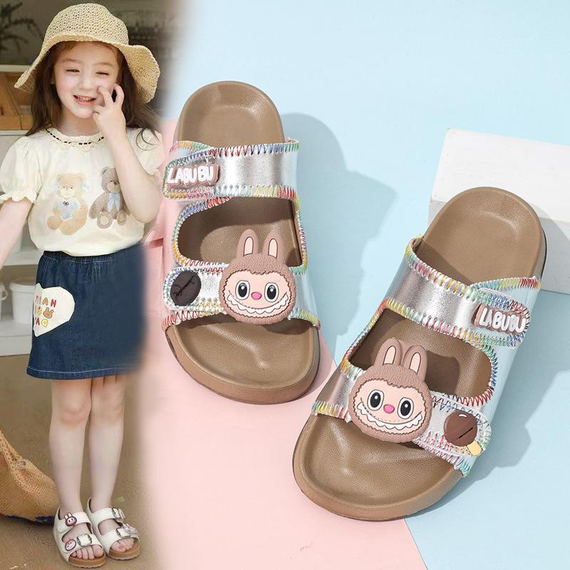 

Labubu girls summer new fashion sandals for outdoor wear, non-slip soft-soled slippers 26Inner Length16cm