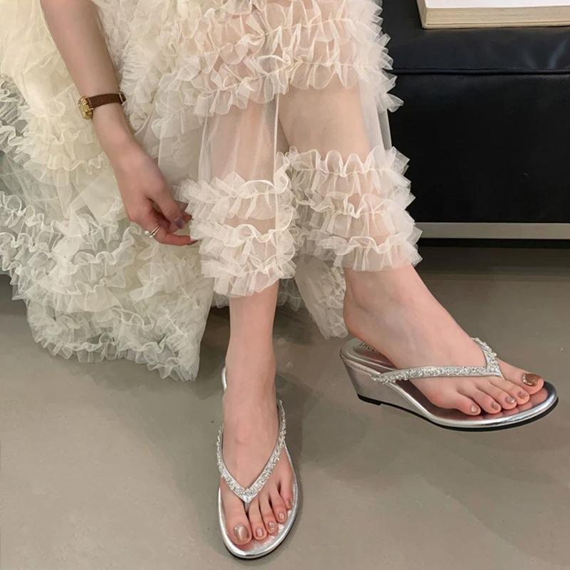 Fashion 2025 New Summer Women Crystal Clip Toe Slippers Fashion Wedges Heel Slide Ladies Elegant Street Style Flip Flop Shoes