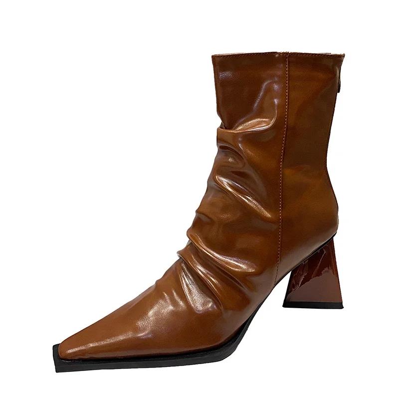 

Модные женские ботинки 2025 Зима Новые Британский стиль Заостренный Патентная кожа Плиссированная Задняя молния Толстый высокий каблук Средняя голень Короткие ботинки 40 коричневый
