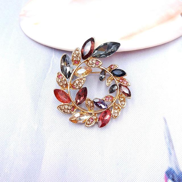 

Оливковый лист Высококачественный корсаж Стразы Венок Лист Брошь Модные аксессуары для одежды разноцветный