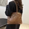 Stylish Vintage Large Capacity Womens Tote Bag Chic Shoulder Bag In Brown Red Colors