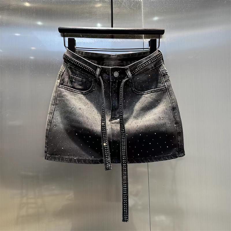 High-Waist Jeans-Minirock mit Strasssteinen, A-Linie – Sexy, Hüftbetont
