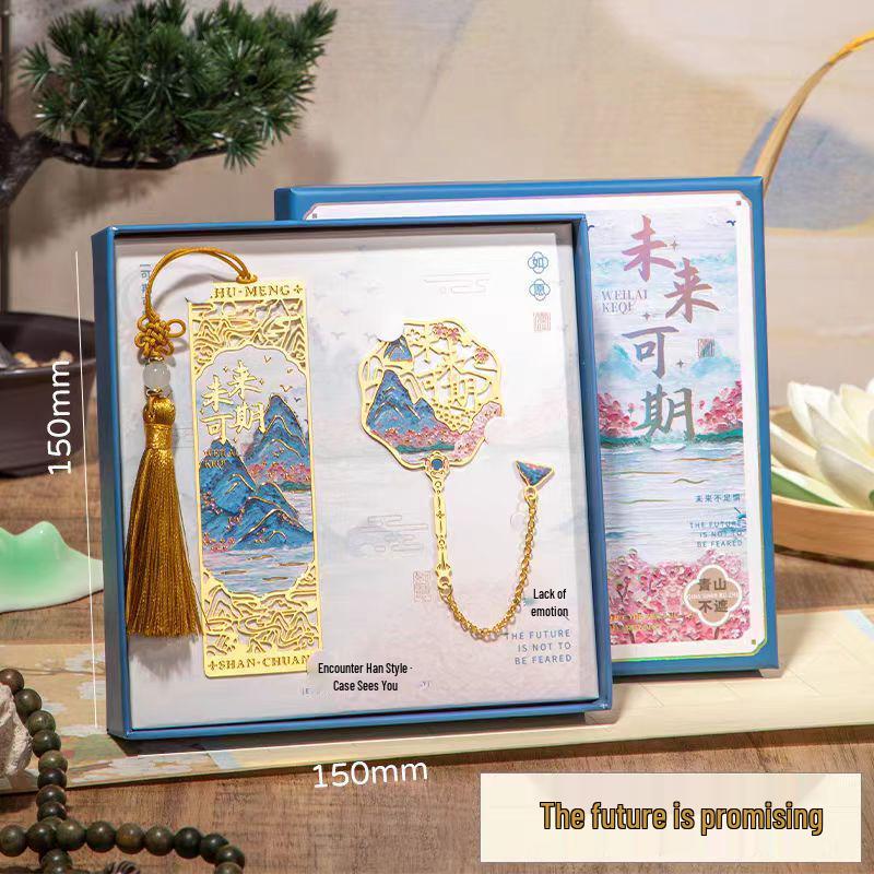 **Elegant Koi Fish Bookmark Gift Box – Perfect for Students, Graduates, and Special Ceremonies**