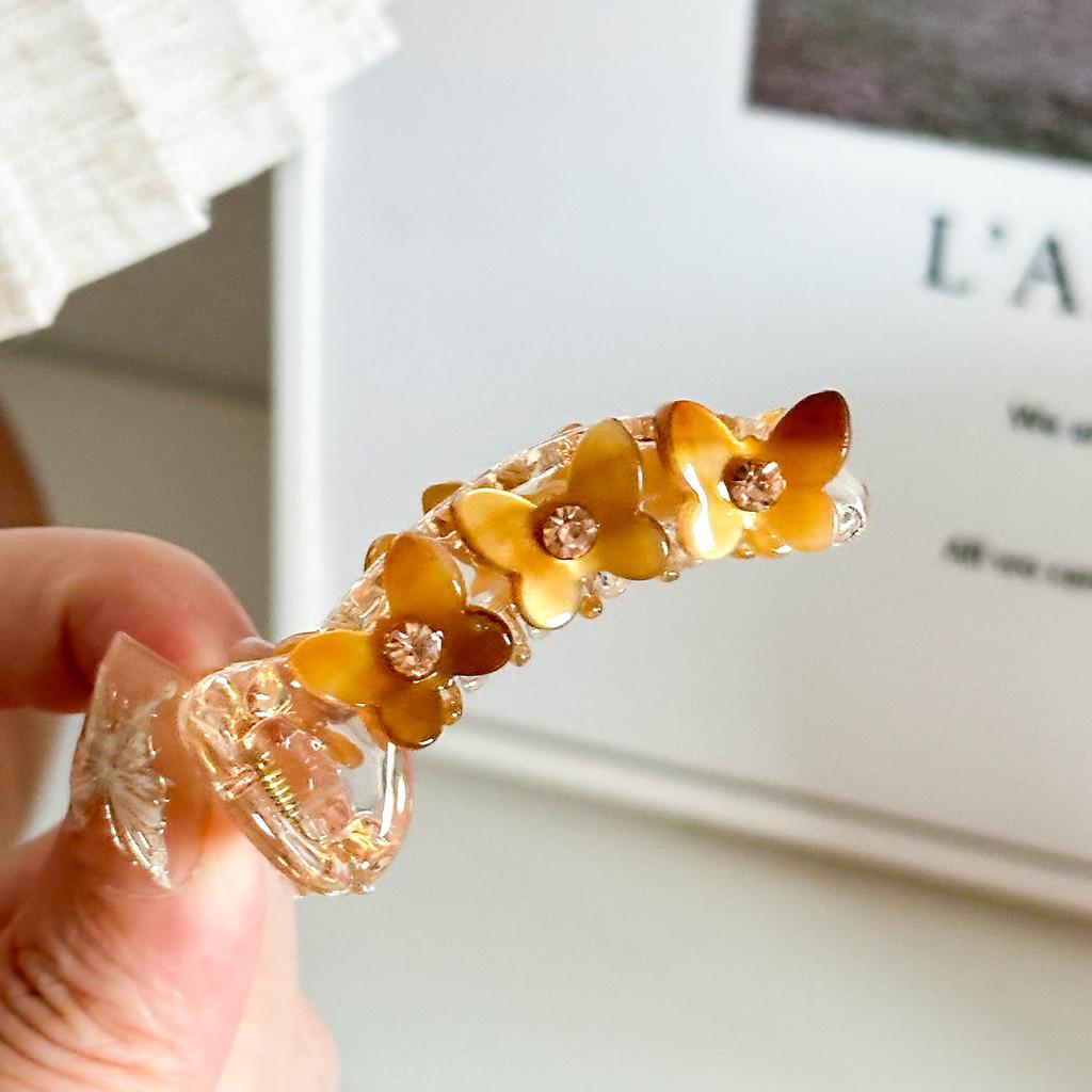 Elegant Mini Banana Hair Clip With Charming Butterfly And Floral Designs For Fashionable Hairstyles