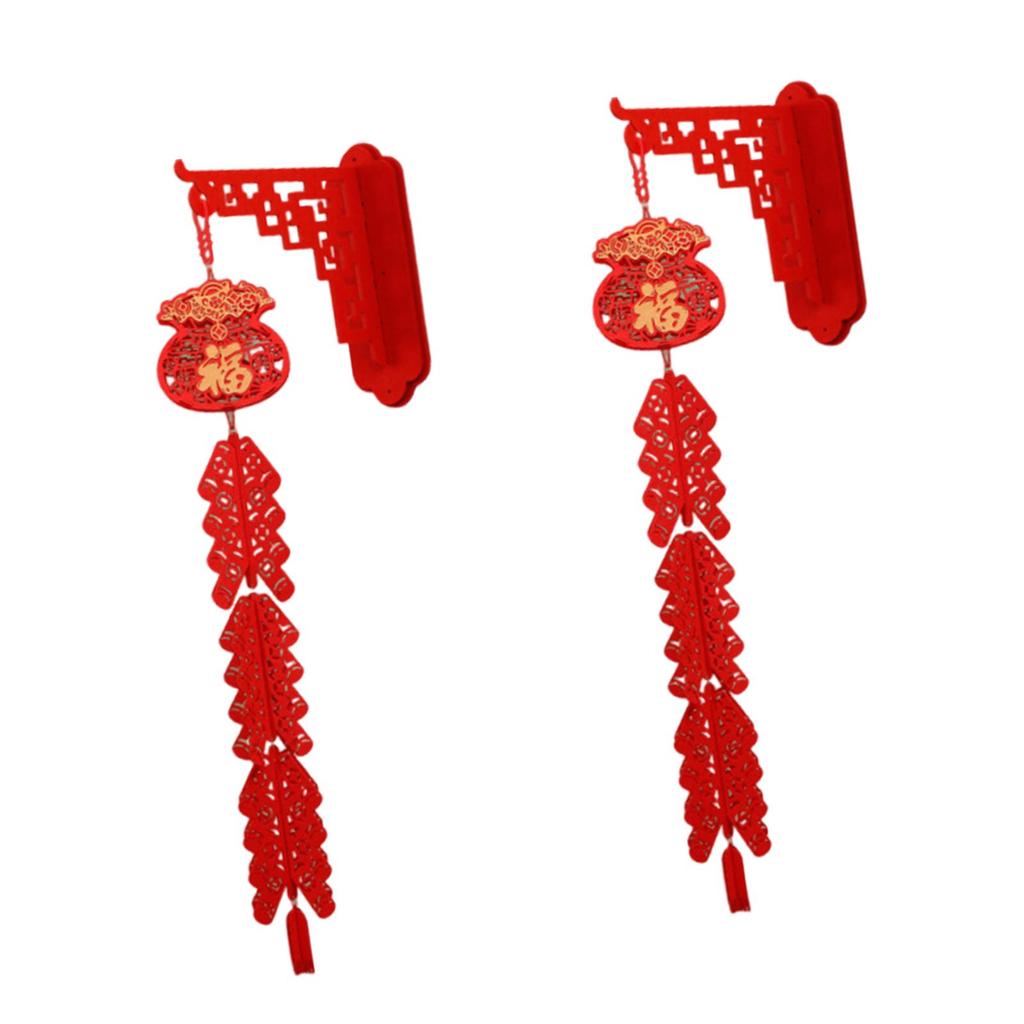 2 Pieces New Year Decorations Traditional Red Fu Character Lightweight Oriental Shaking Luck Pendant for Shops Celebration