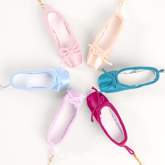 Yousheng Satin Ballet Shoe Keychain Handmade Mini Pointe Shoe Pendant with Keyring Ballet Lovers Bag Charm Gift for Ballet Dancers