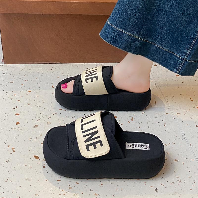 Lässige Hausschuhe mit dickem Boden für Damen, um Sommermode zu tragen, um den Orgasmus zu steigern, und rutschfeste Klettversandalen für zu Hause