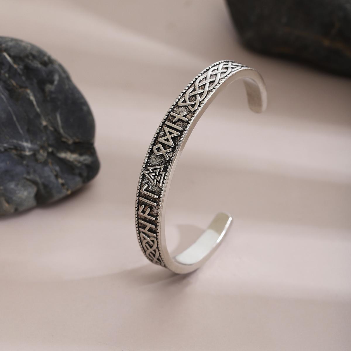 

Viking Retro Celtic Knot Rune Hammer Bracelet Trendy Open Bracelet for Men Women Norwegian Style Hip-Hop Accessories