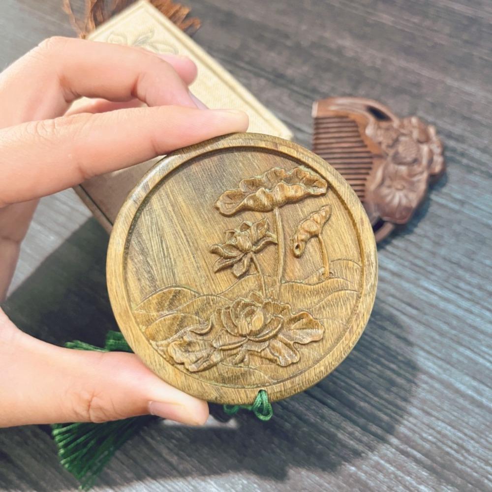 

Retro Agarwood Small Mirror Round Cosmetic Mirror Creative Makeup Mirror Women Round