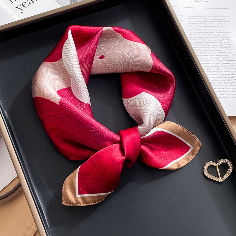 National style retro red hydrangea silk scarf small square scarf women s versatile spring and autumn silk scarf men s mulberry silk small scarf