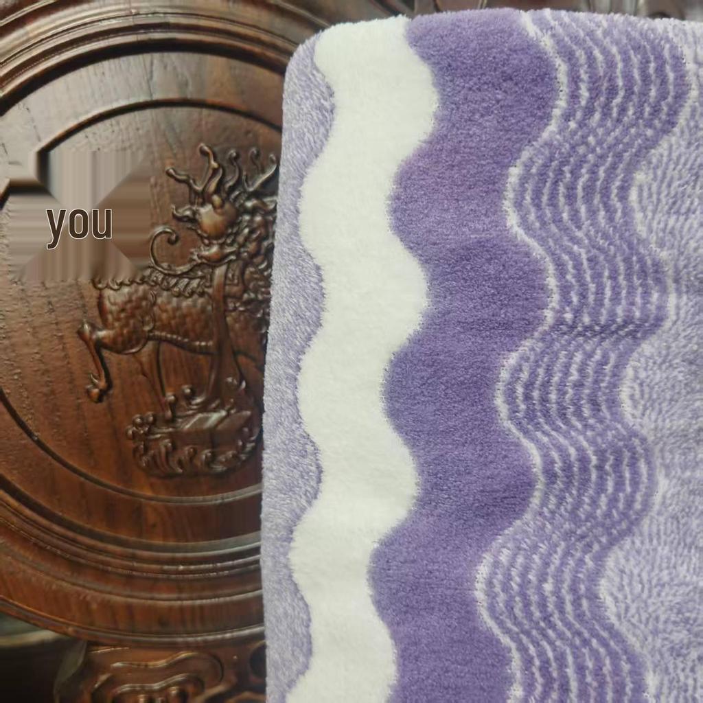 Coral Fleece Bath Towel Set: Thick, Double-Sided Absorbent, Soft, Lint-Free, Three-Color Wavy Design.