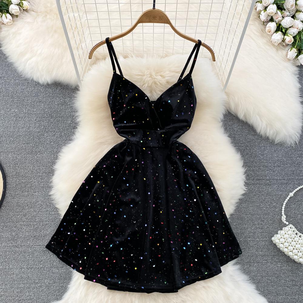 

Сексуальные женские платья с V-образным вырезом и ремешком спагетти винтажное черное велюровое мини-платье А-силуэта 2023 Новое платье для вечеринок с высокой талией и спиной