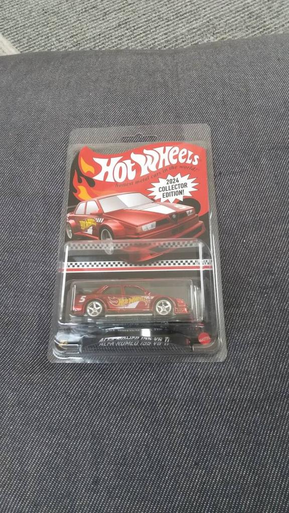 Hot Wheels COLLECTER EDITION ALFA ROMEO 155 V6 Ti 3