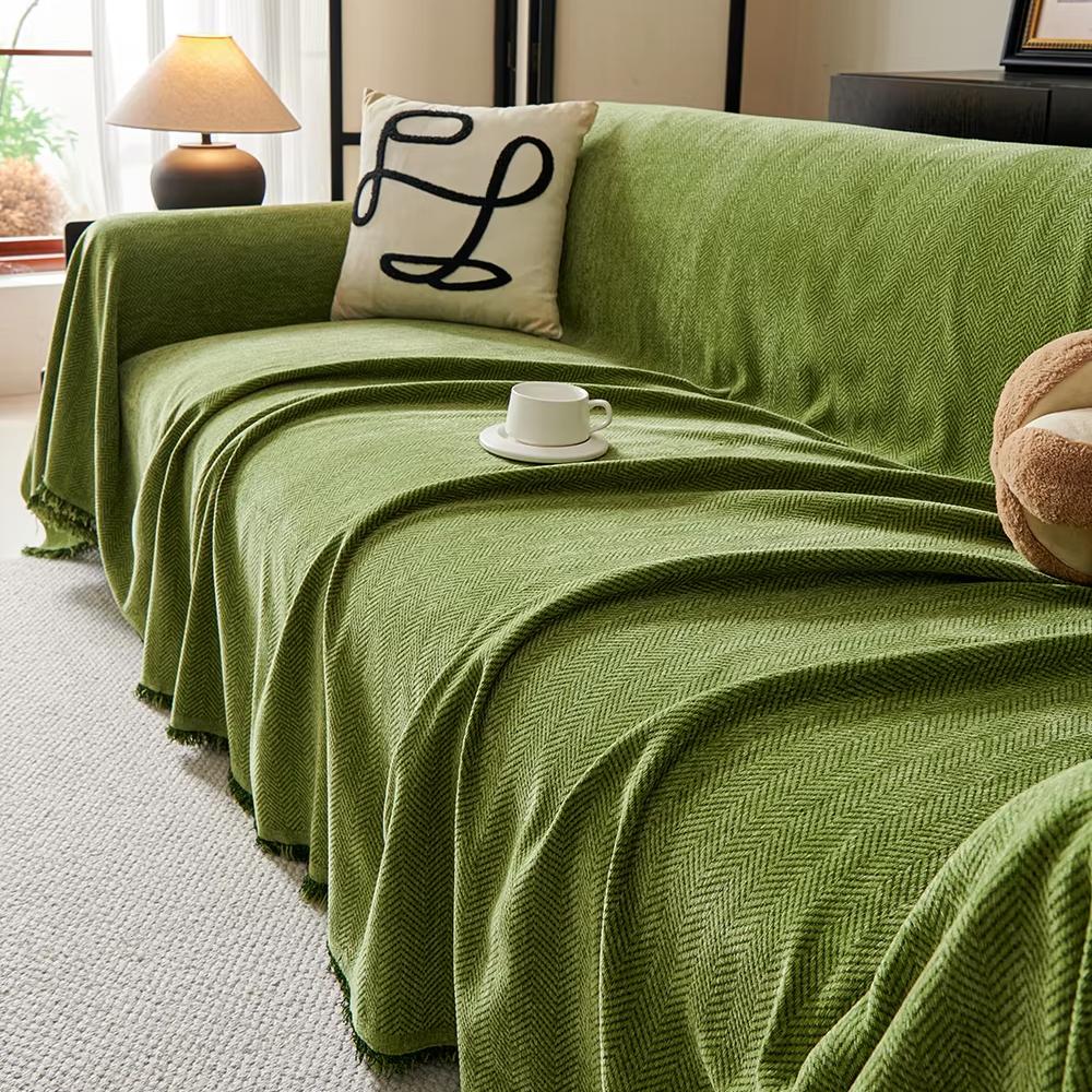 Low MOQ Three-Seat Jacquard Breathable 100% Polyester Sofa Protector Slipcovers Machine Washable Chenille Sofa Blanket