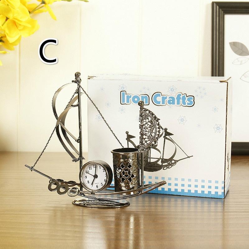 1pcs Creative Iron Art Clock Crafts Sailing Pen Holder Multi-function Living Room Decoration Student