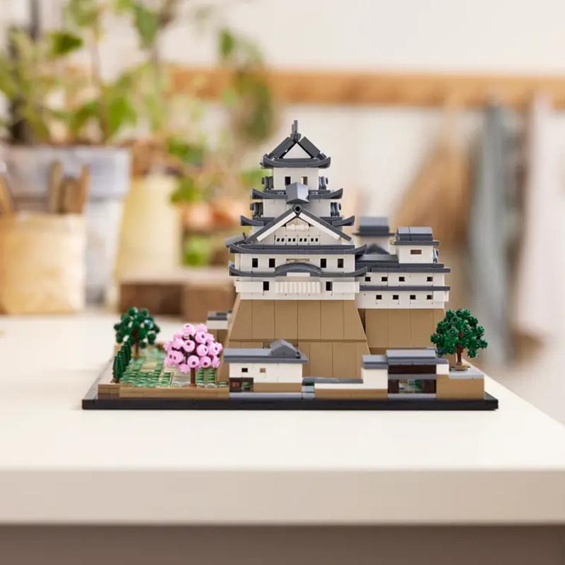 LEGO 21060 Himeji Castle Block Toys