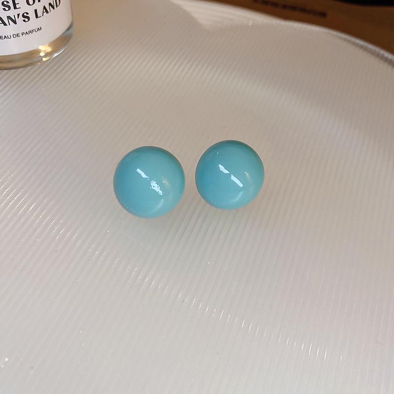 Retro Polka Dot Geometric Circle Earrings - Fashionable, High-End, European & American Style for Women