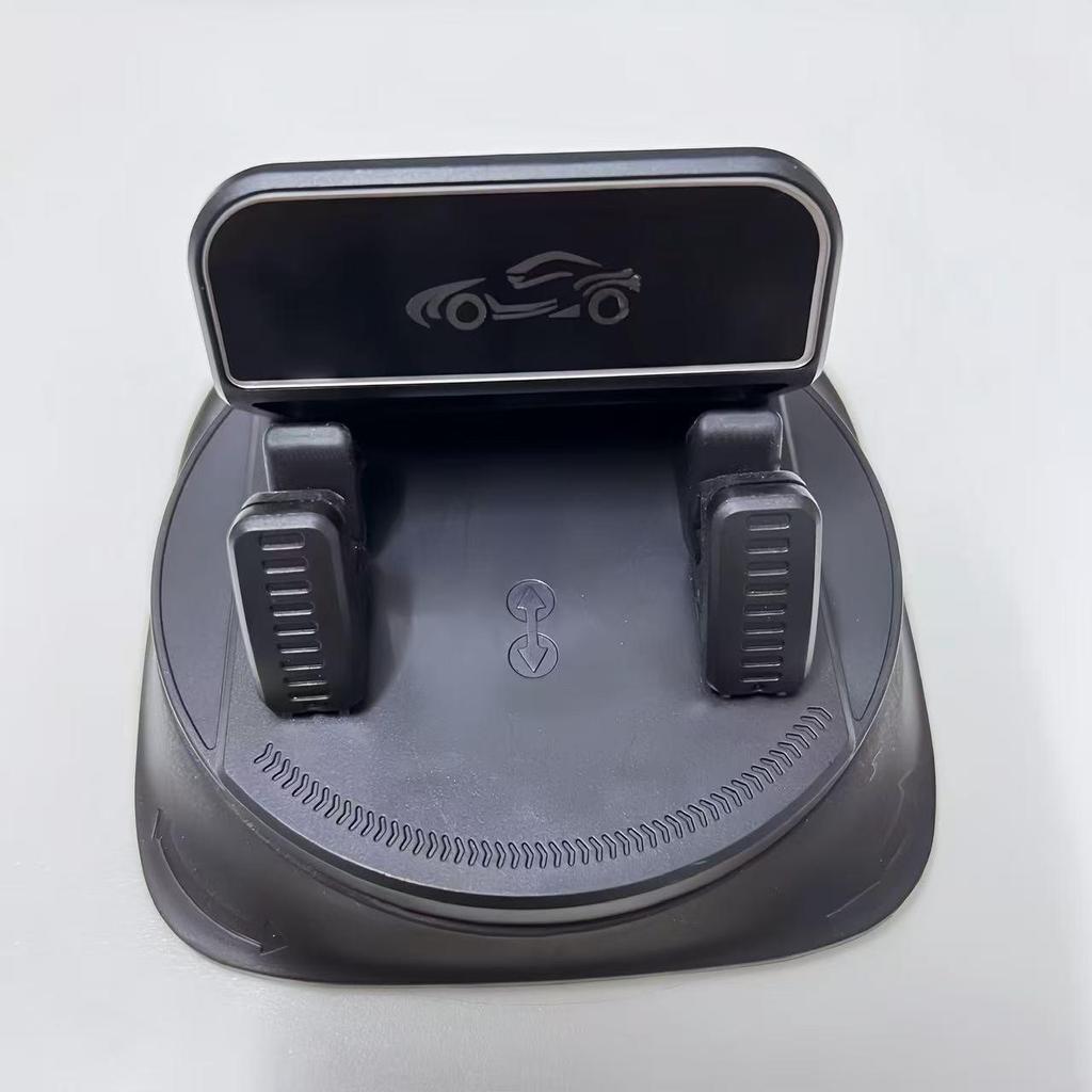 Car dashboard anti slip mobile phone holder 360 ° rotating navigation fixed bracket universal car phone holder