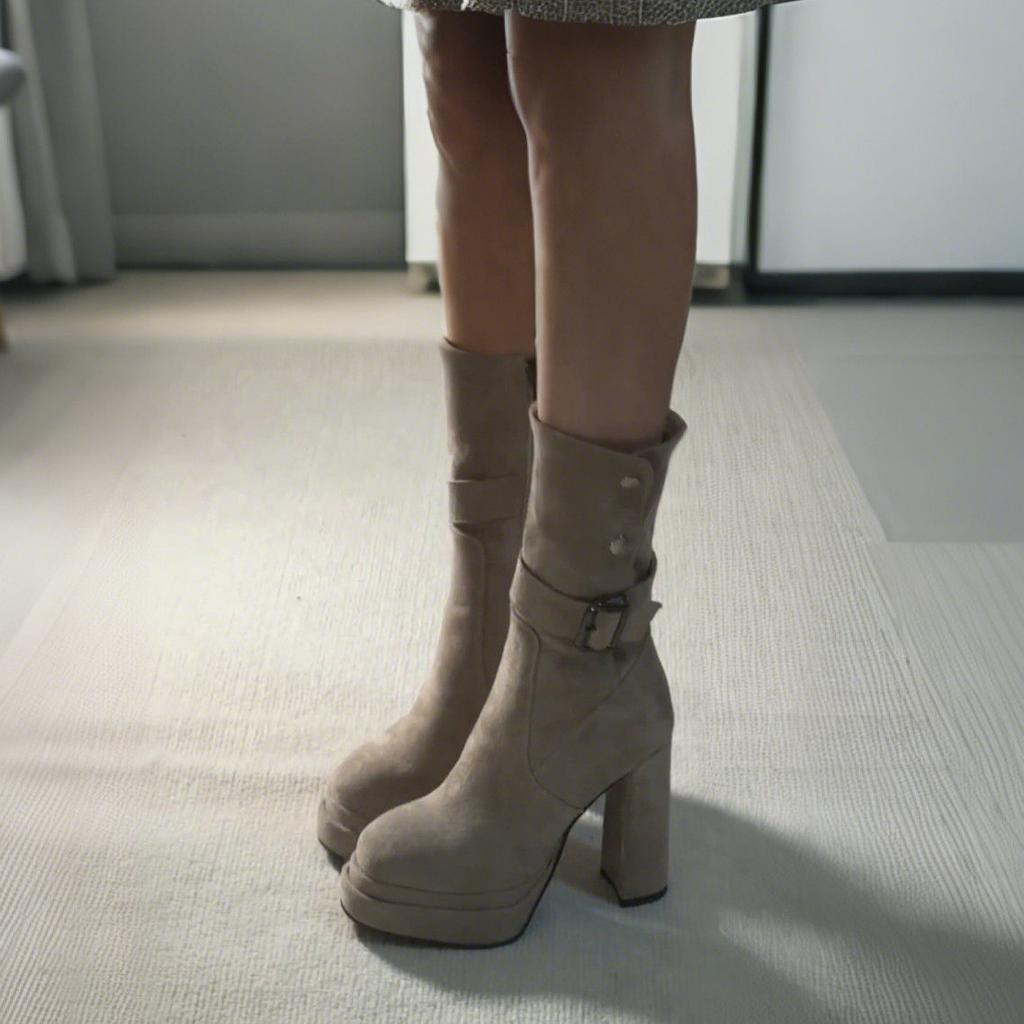 Retro two-wear high-heeled boots for women's 2025 new autumn and winter versatile and thin, heel but knee knight boots
