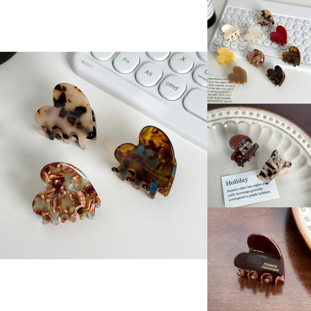 Süßer und schicker koreanischer kleiner Herz-Krallenclip Elegantes Design mit trendigen Farben