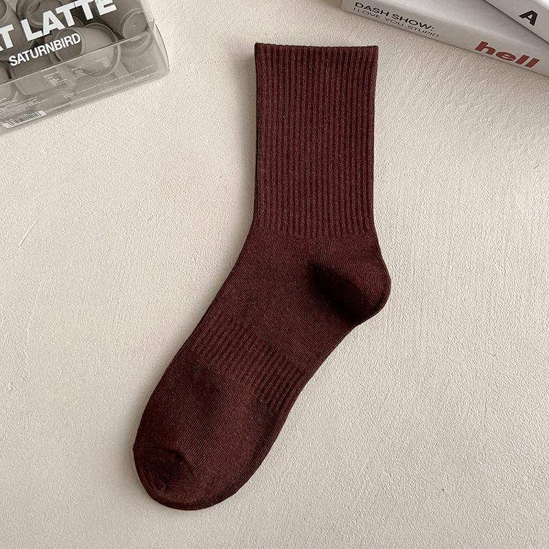 

Мужские осенне-зимние однотонные хлопковые носки, носки средней длины, мужские влагоотводящие и устойчивые к запаху спортивные носки, мужские носки из гребенного хлопка 1 pair кофейный