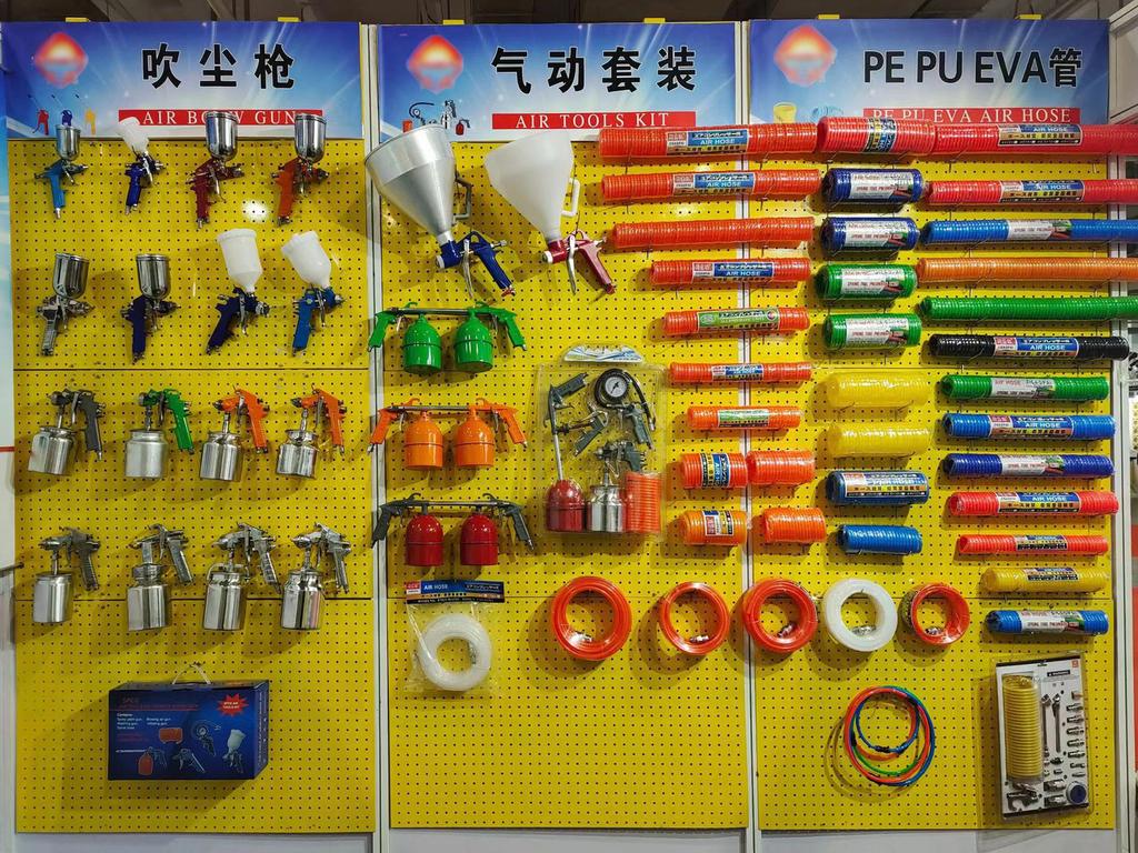 Good Quality Semi Truck Pneumatic Air Dust Seat Blow Gun with Quick Connect Long PU Hose Coiled