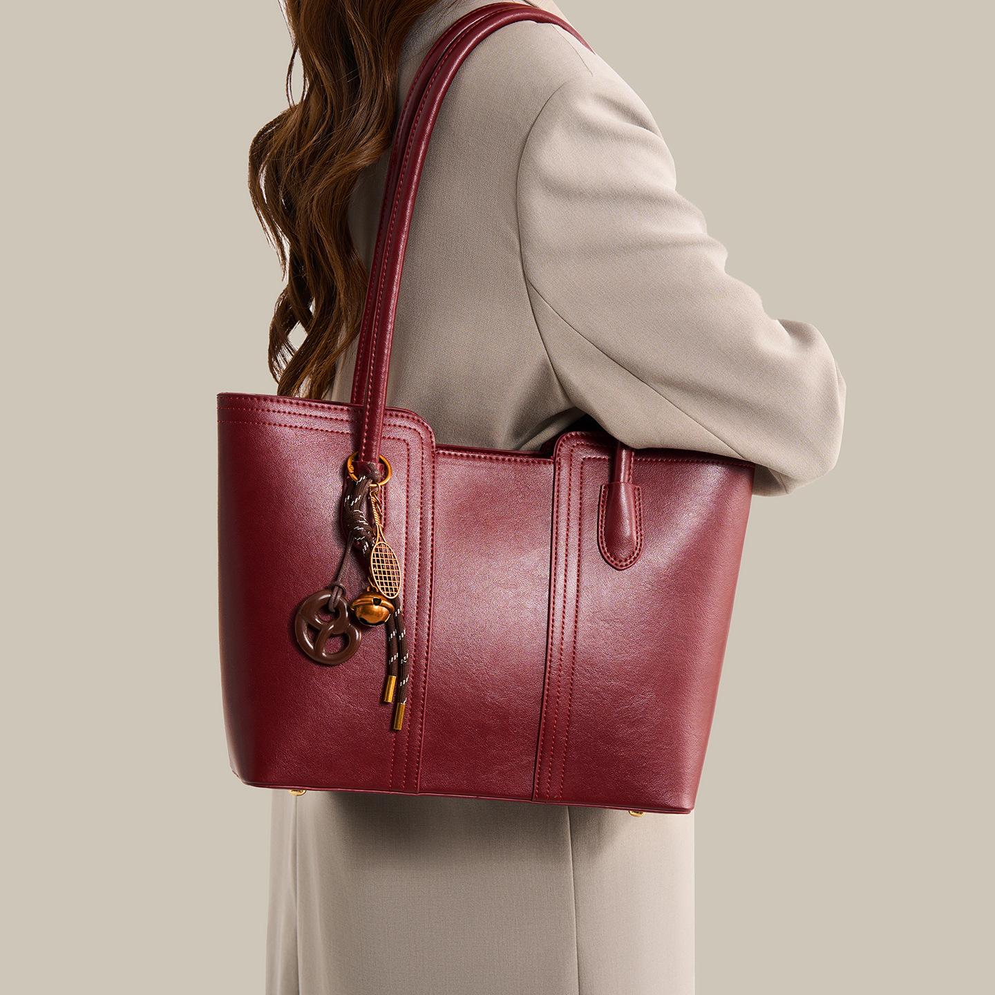 

Versatile Large-Capacity Fashionable Women S Commuter Texture Tote Bag Spring Simple Shoulder Bag Bag