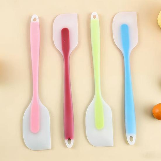 Silicone Spatula Heat-Resistant Glass Pot Scraper for Baking Cooking Non-Stick Dishwasher Safe Essential Kitchen Tool for Mixing Spreading